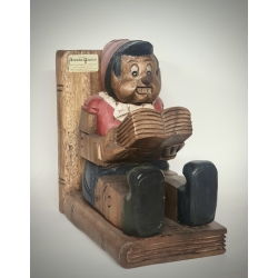 Pinocchio ferma libri legno